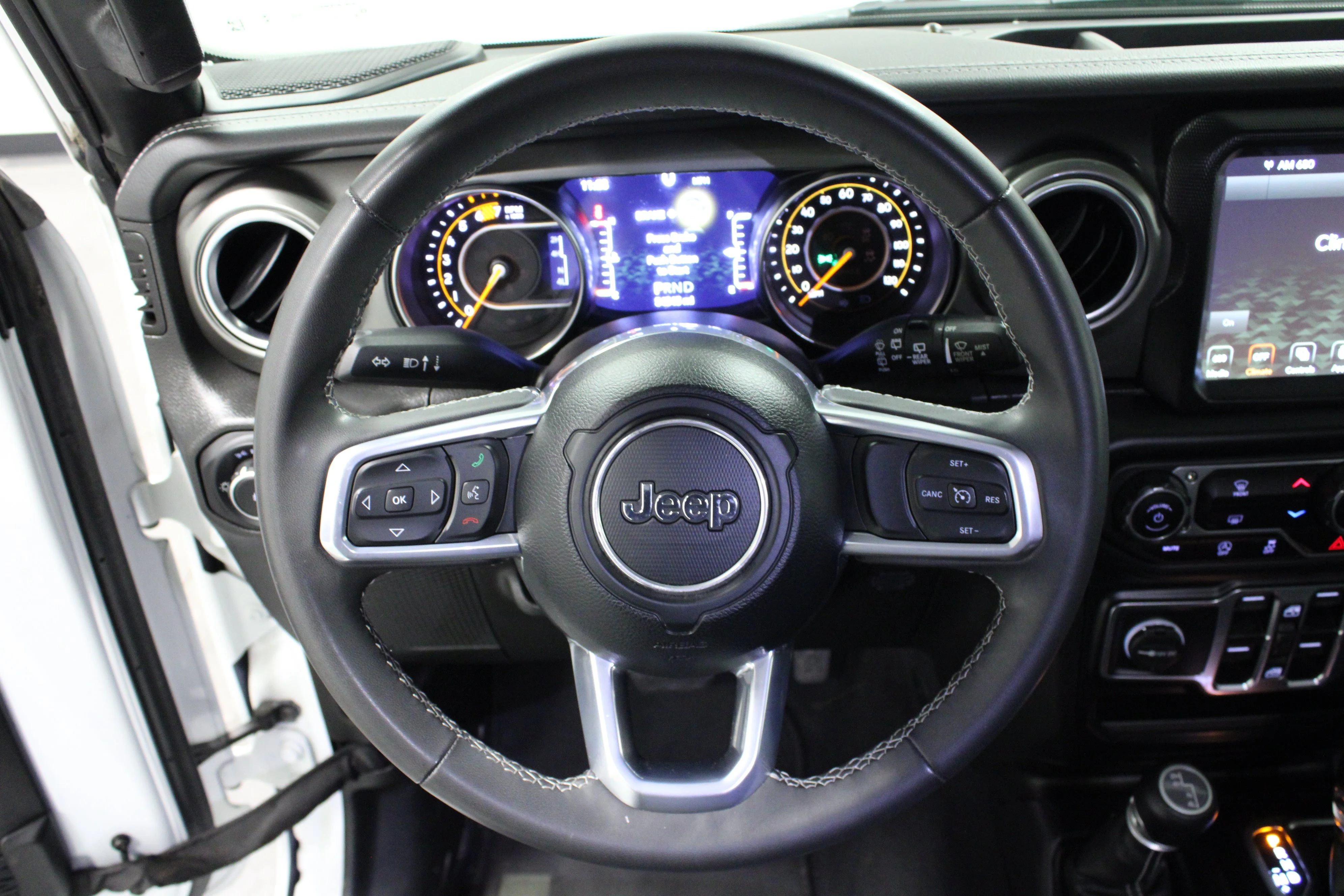 Used 2023 Bright White Clearcoat Jeep Sahara image 17