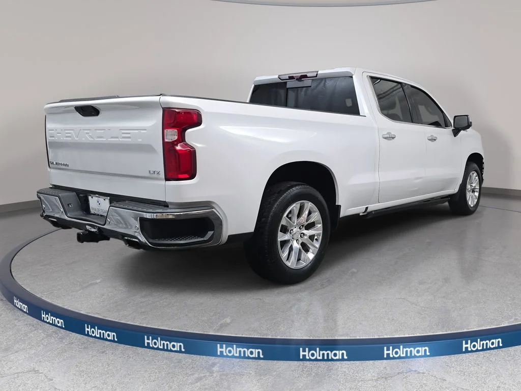 Used 2020 Iridescent Pearl Tricoat Chevrolet LTZ image 6