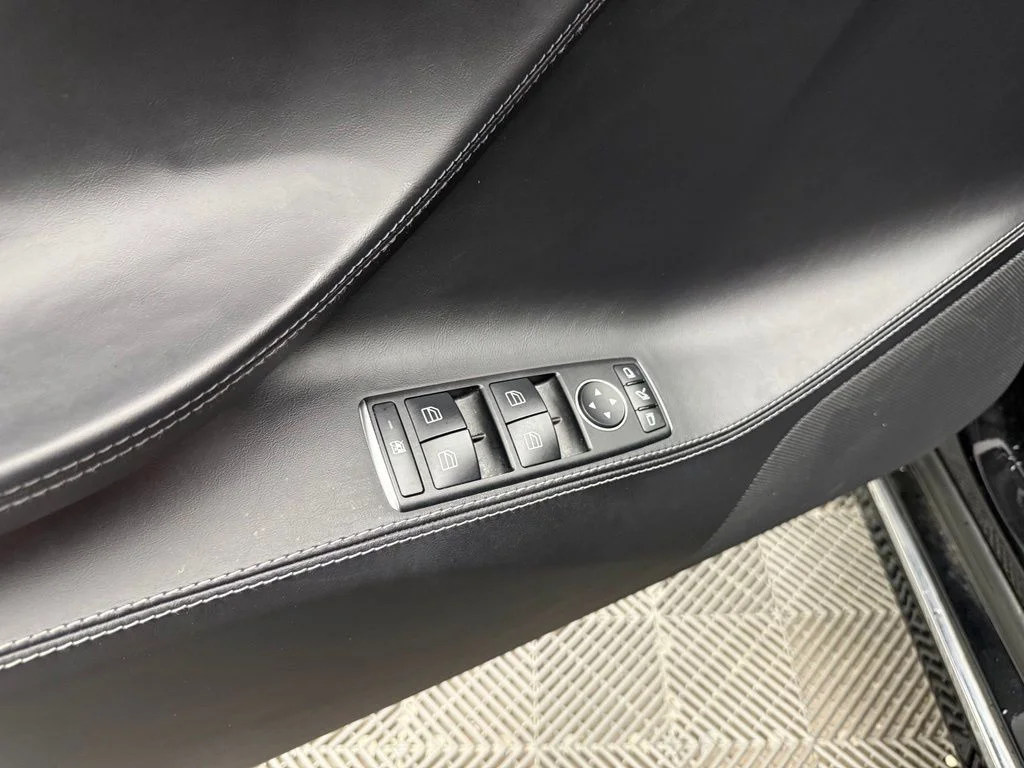 Used 2018 Black Tesla 75D image 19