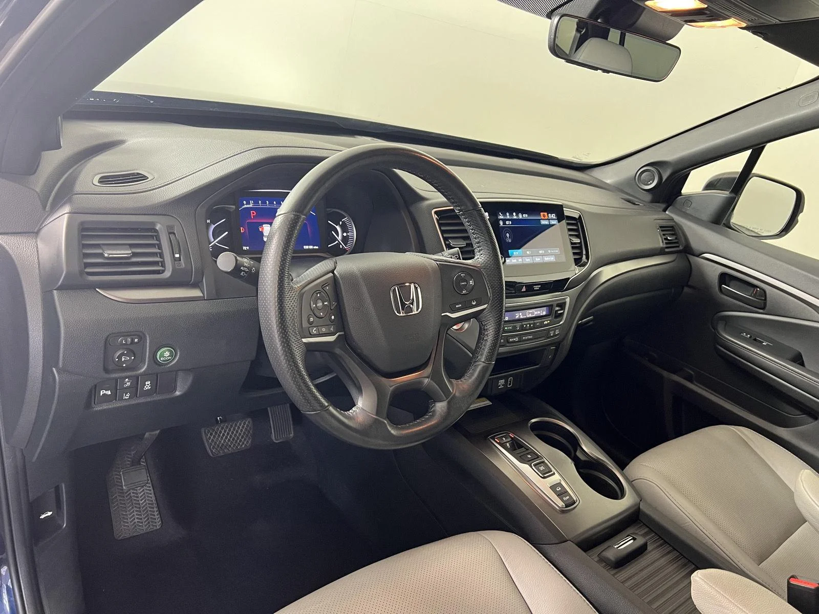 Used 2023 Obsidian Blue Pearl Honda EX-L image 10