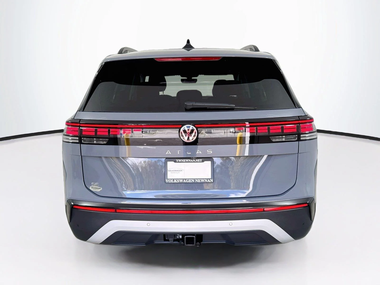 New 2027 Pure Gray Volkswagen SE w/Technology image 5