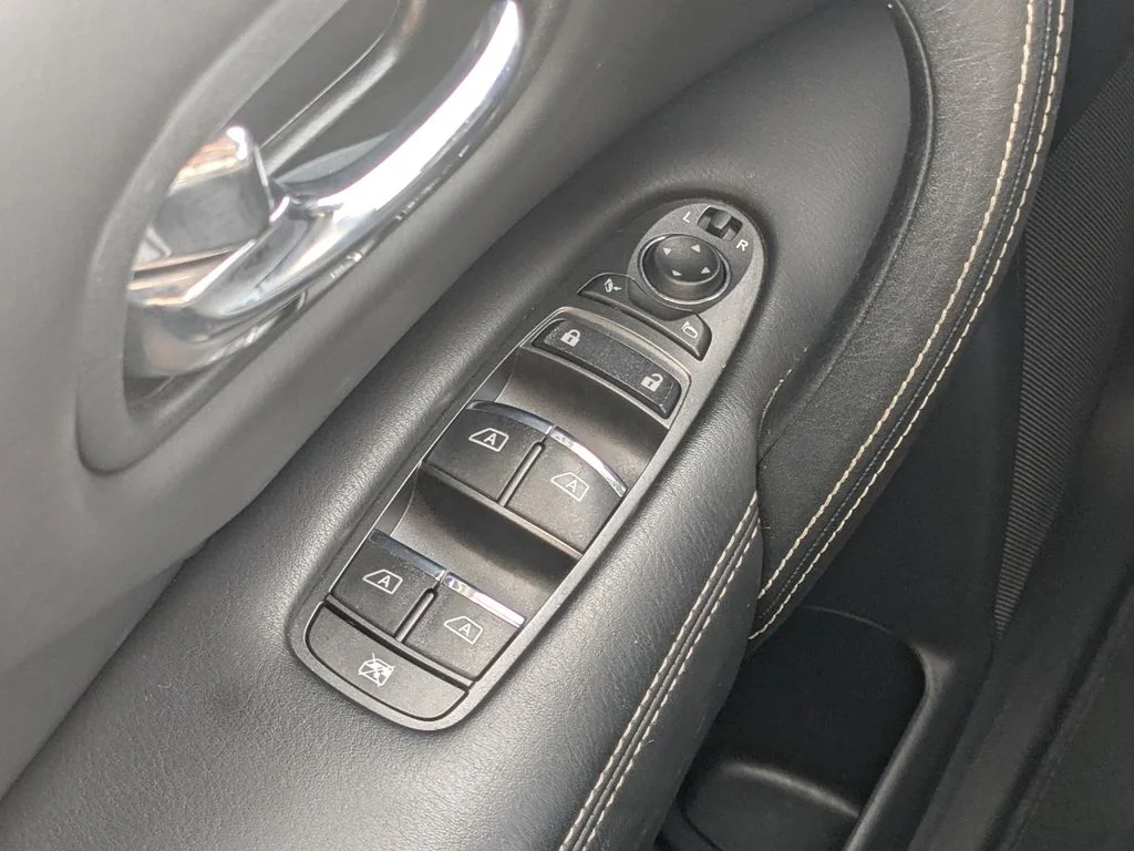Used 2024 Gray INFINITI Premium Select image 21