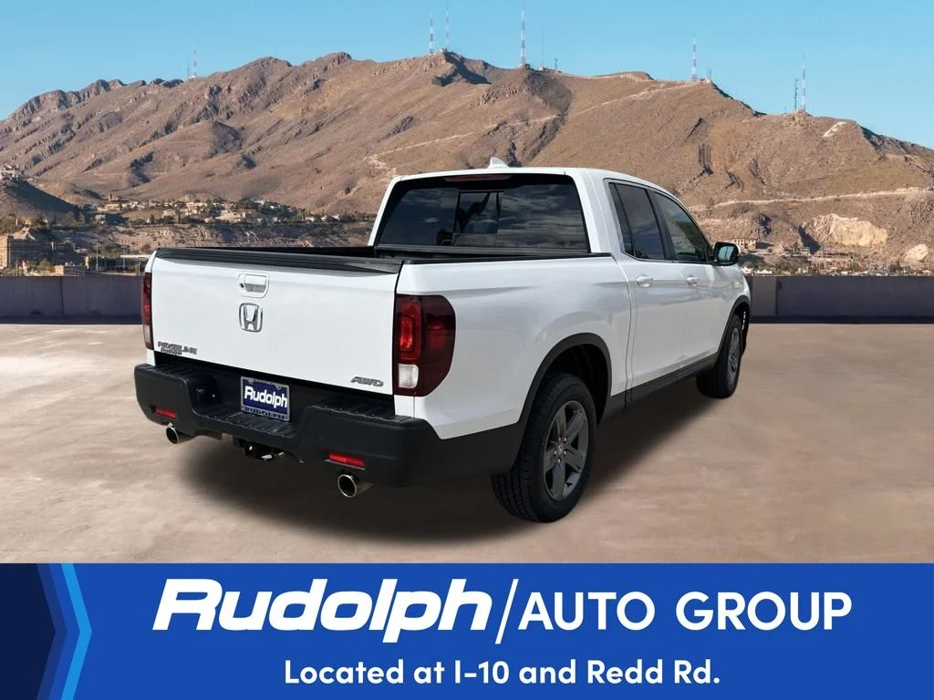 Used 2023 White Honda RTL image 5