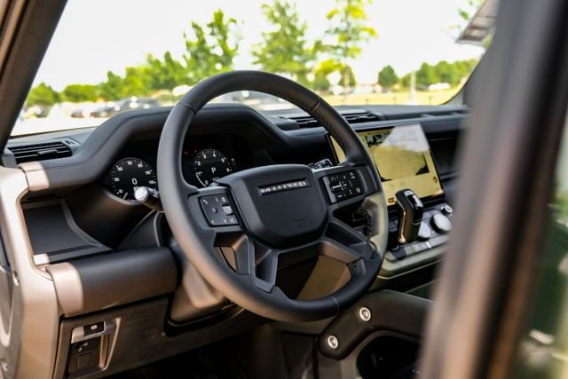 New 2026 Woolstone Green Land Rover S image 19