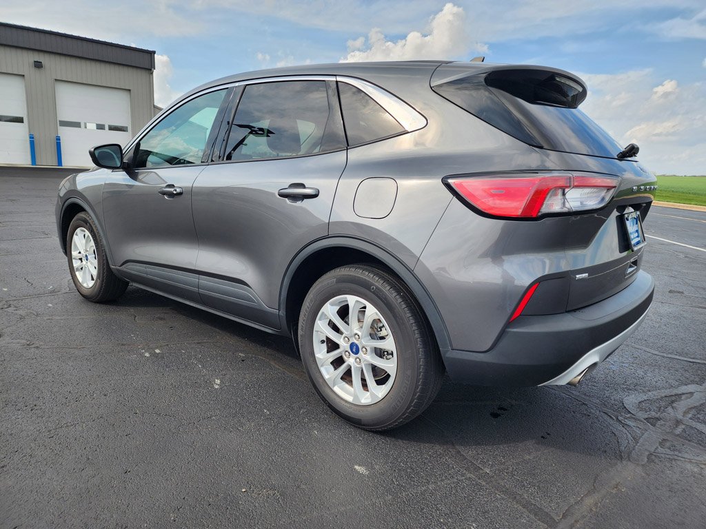 Used 2022 Carbonized Gray Metallic Ford SE image 5