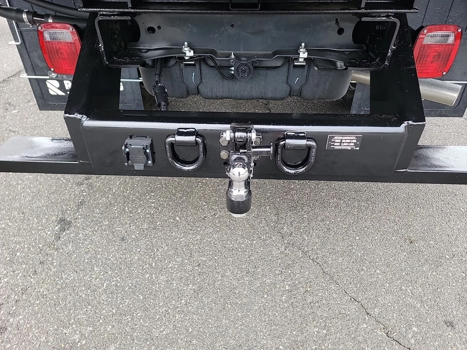 2025 Ford F-550 Super Duty Chassis Cab XL - Photo 9
