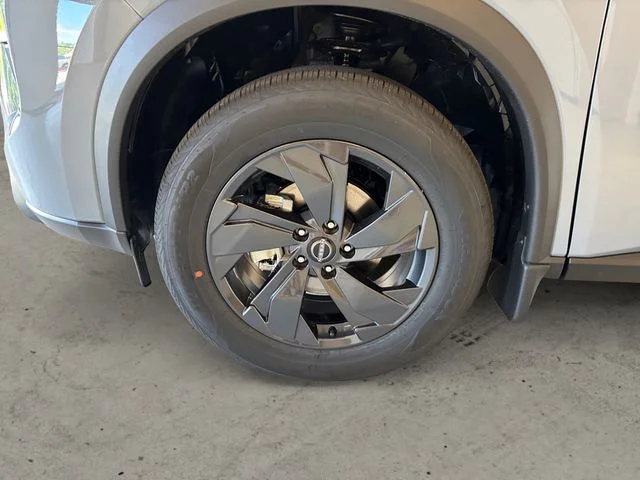 New 2026 Boulder Gray Pearl Nissan SV image 15