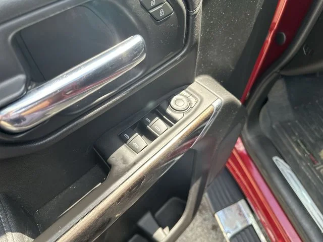 Used 2019 Red Chevrolet LT image 25