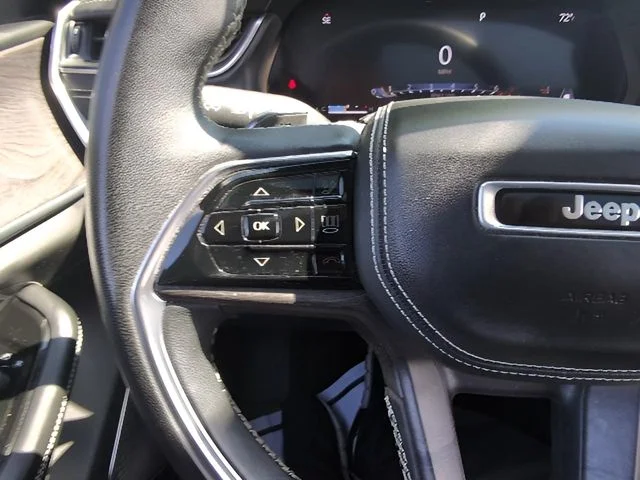 2022 Jeep Grand Cherokee Overland - Photo 23