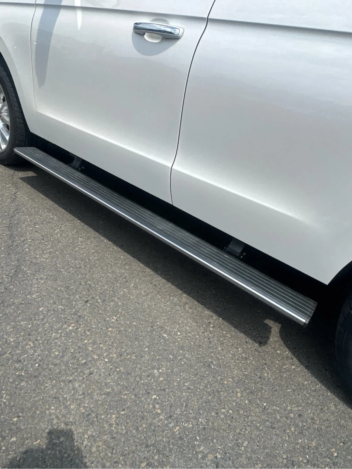 Used 2019 White Platinum Metallic Tri-Coat Ford Limited image 18