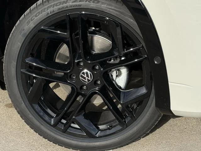 New 2026 Beige Volkswagen 2.0T SE R-Line Black image 6