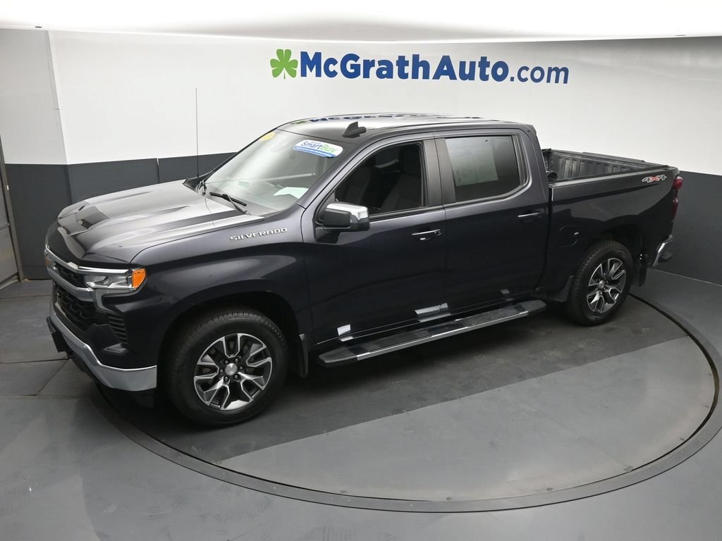 Used 2023 Gray Chevrolet LT image 22