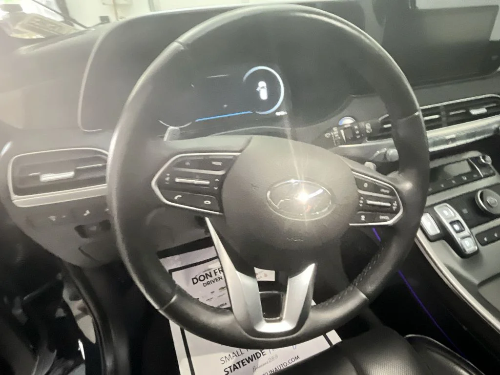 Used 2020 White Hyundai Limited image 18