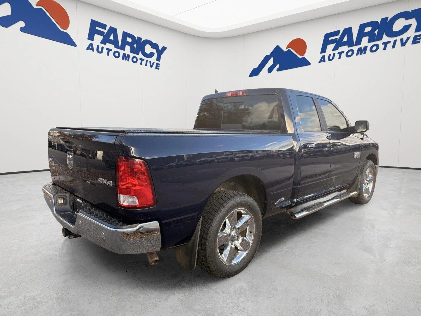 Used 2018 True Blue Pearlcoat Ram Big Horn image 5