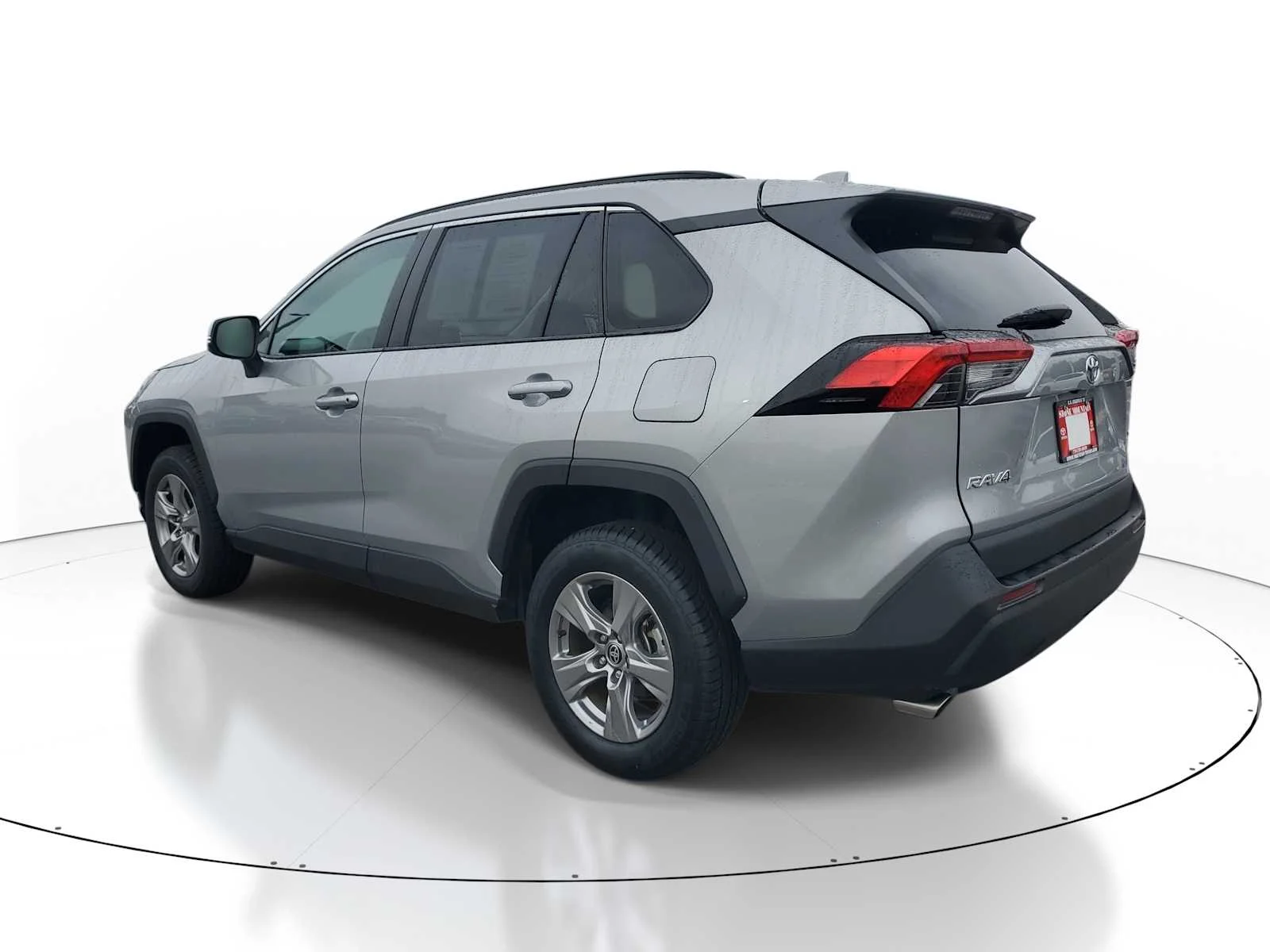 Used 2024 Silver Sky Metallic Toyota XLE image 4
