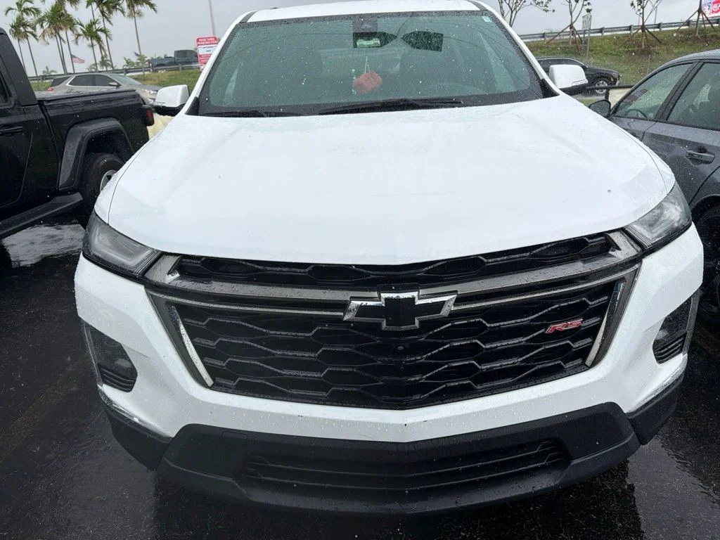 Used 2023 Summit White Chevrolet RS image 2