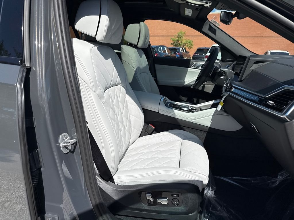 New 2027 Gray BMW xDrive40i image 30