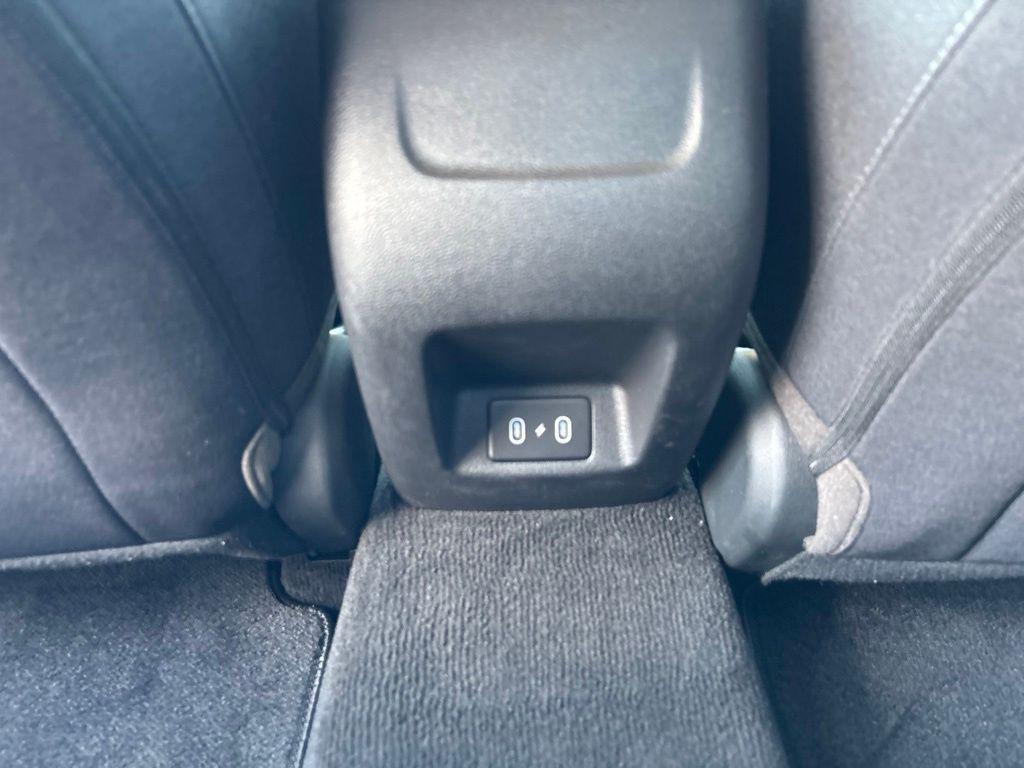 New 2026 Silver Hyundai SE image 30
