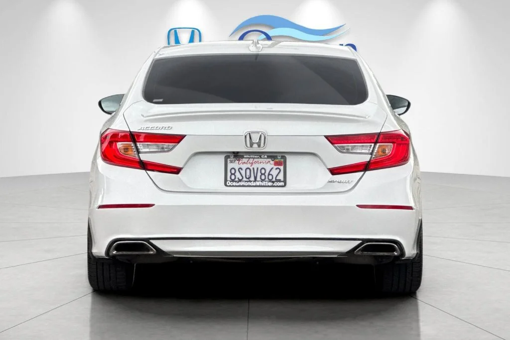 Used 2020 Platinum White Pearl Honda Sport image 5