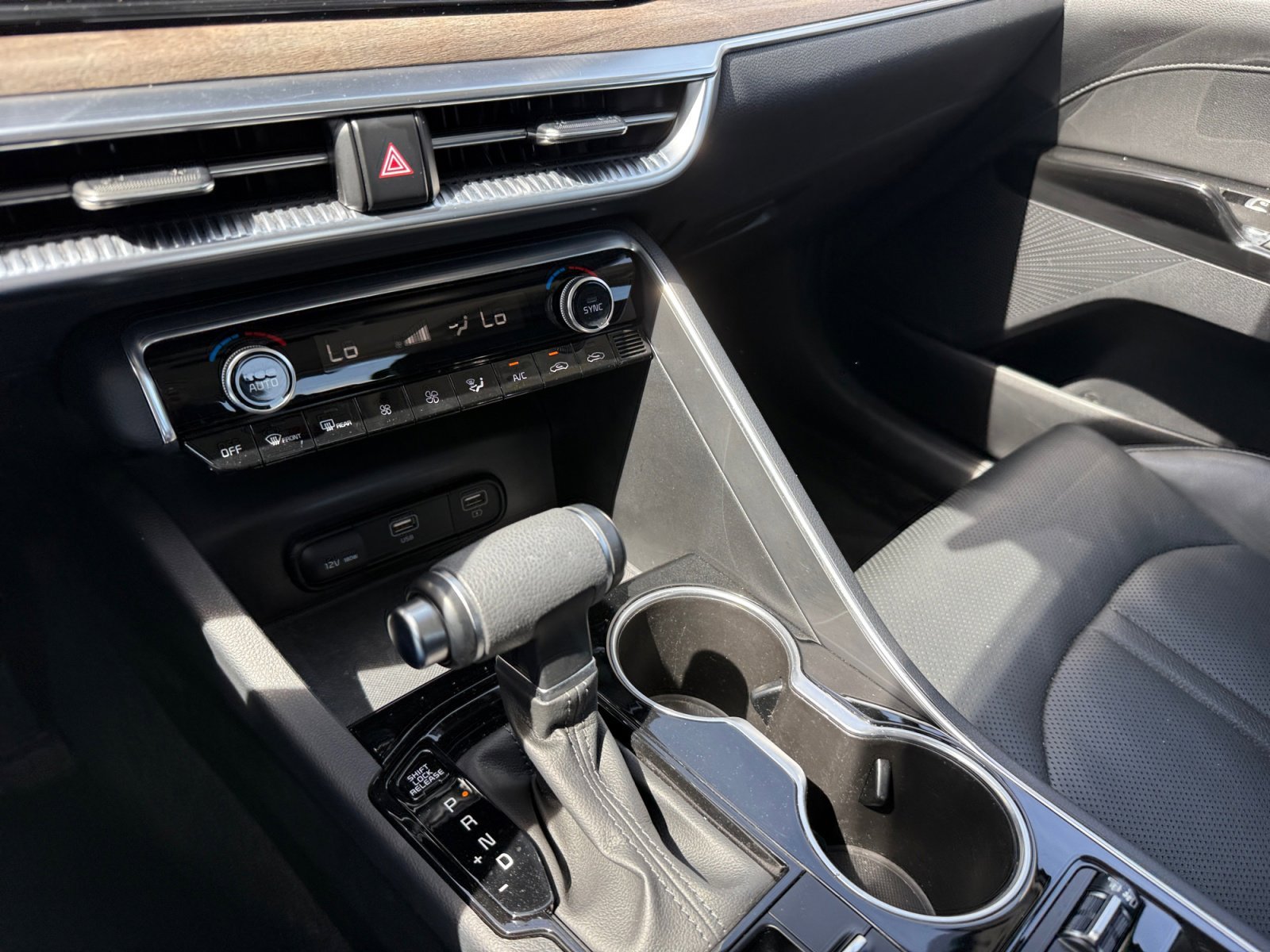 Used 2023 Ebony Black Kia EX image 13
