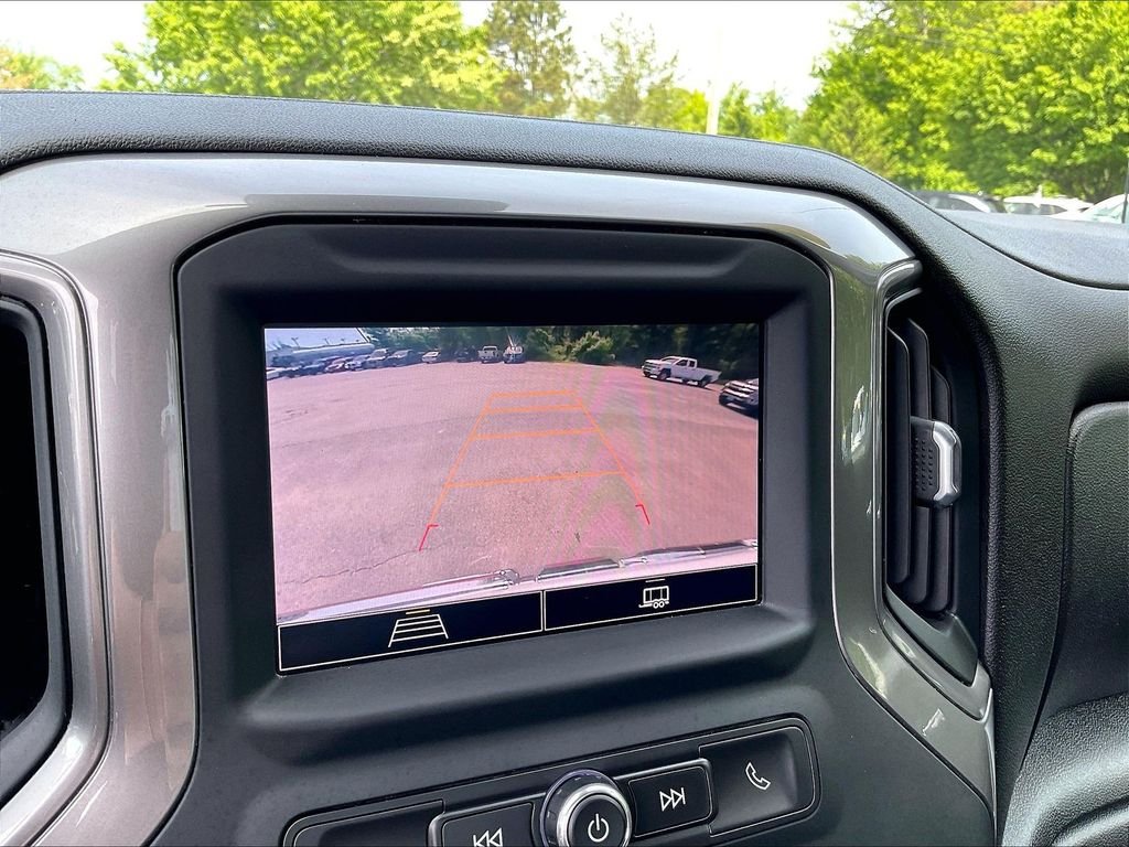 Used 2022 White GMC Pro image 16