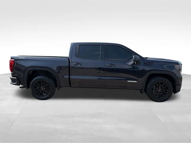 Used 2022 Silver GMC Elevation image 8