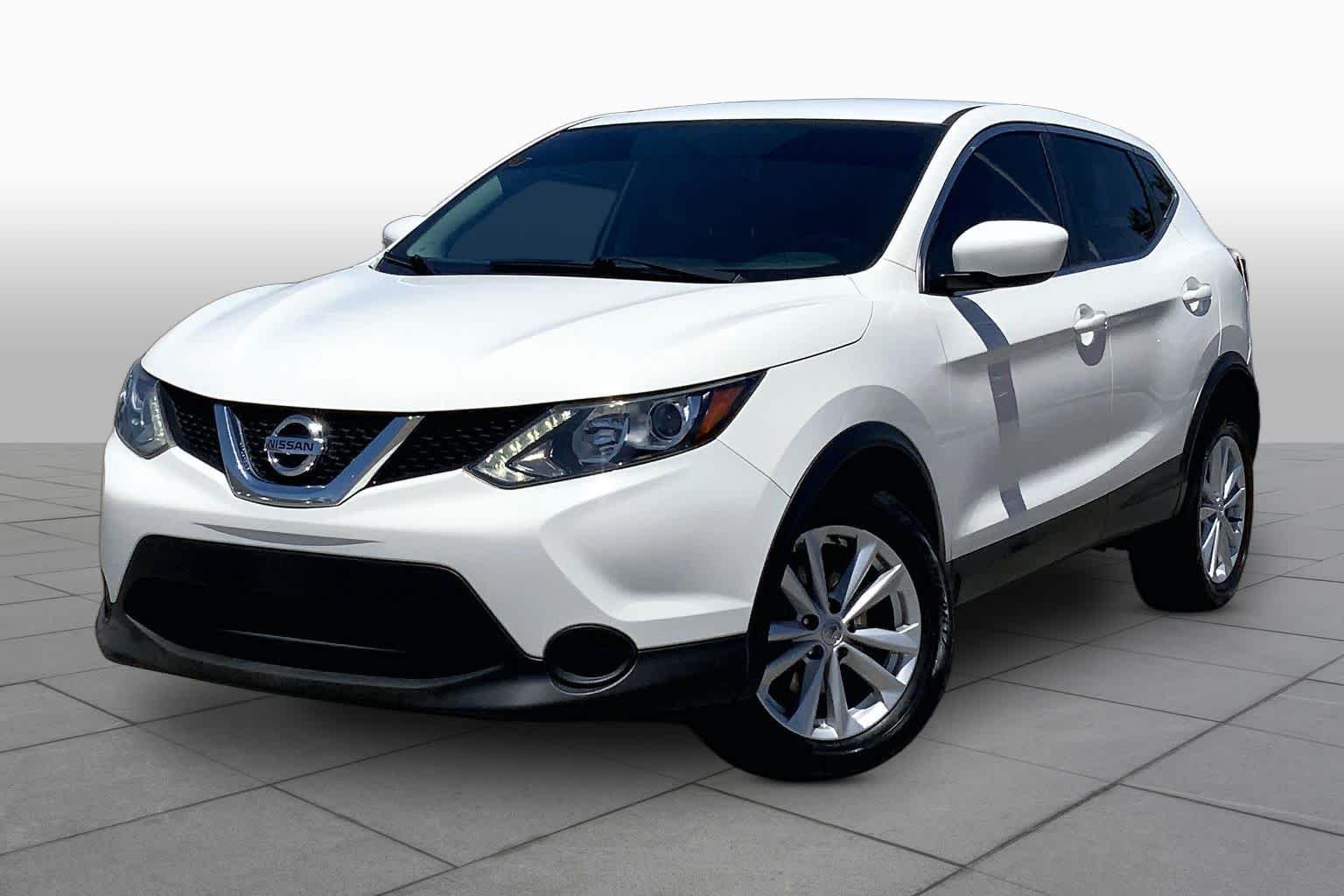 2017 Nissan Rogue Sport S AWD's photo