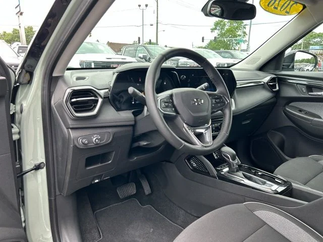 Used 2026 Cacti Green Chevrolet LT image 28
