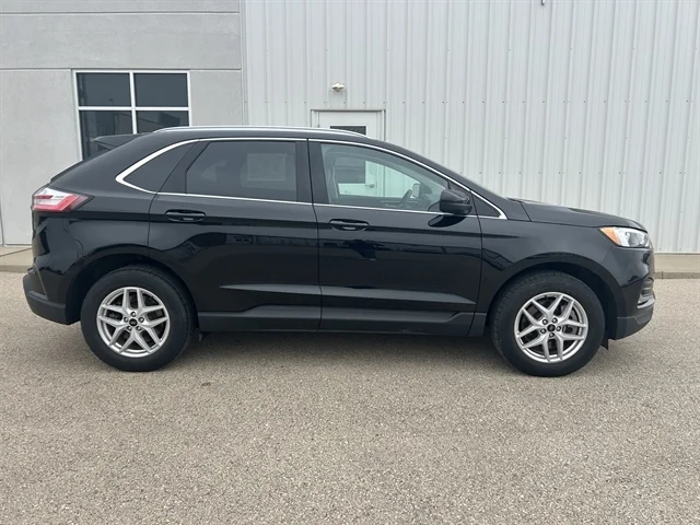 Used 2024 Black FORD SEL image 4