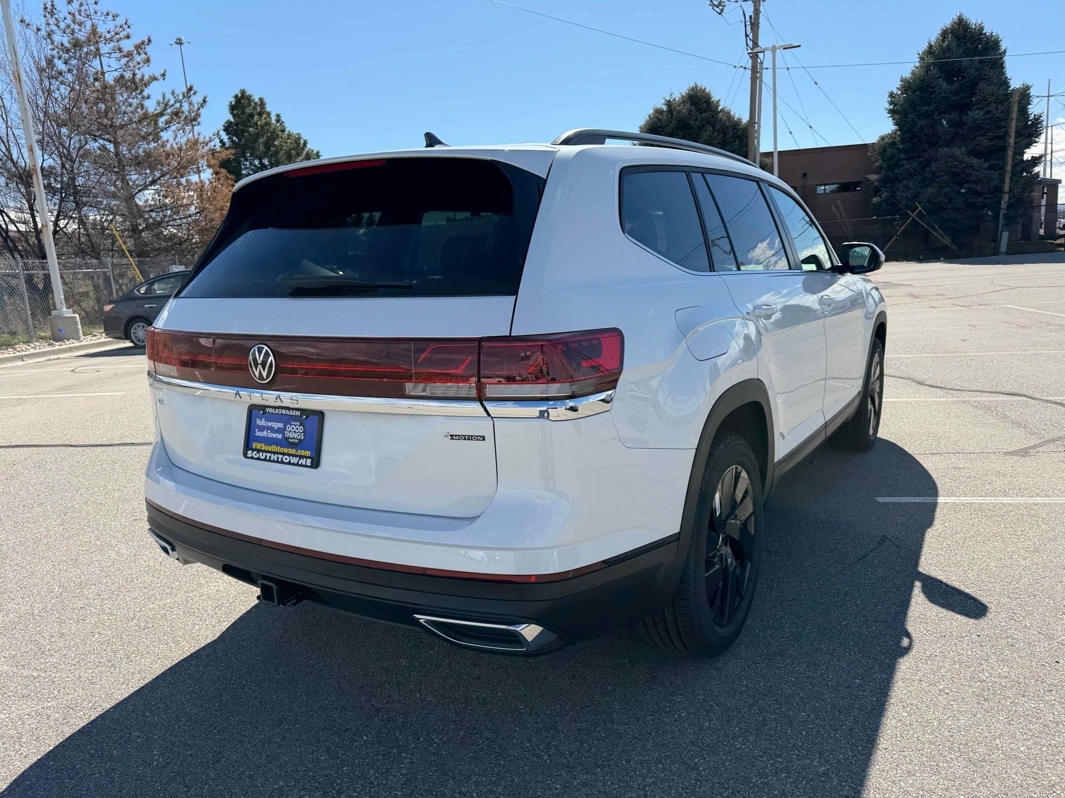 New 2026 Opal White Volkswagen 2.0T SE w/Technology image 8
