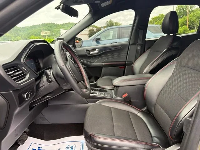 Used 2025 Gray Ford ST-Line image 26