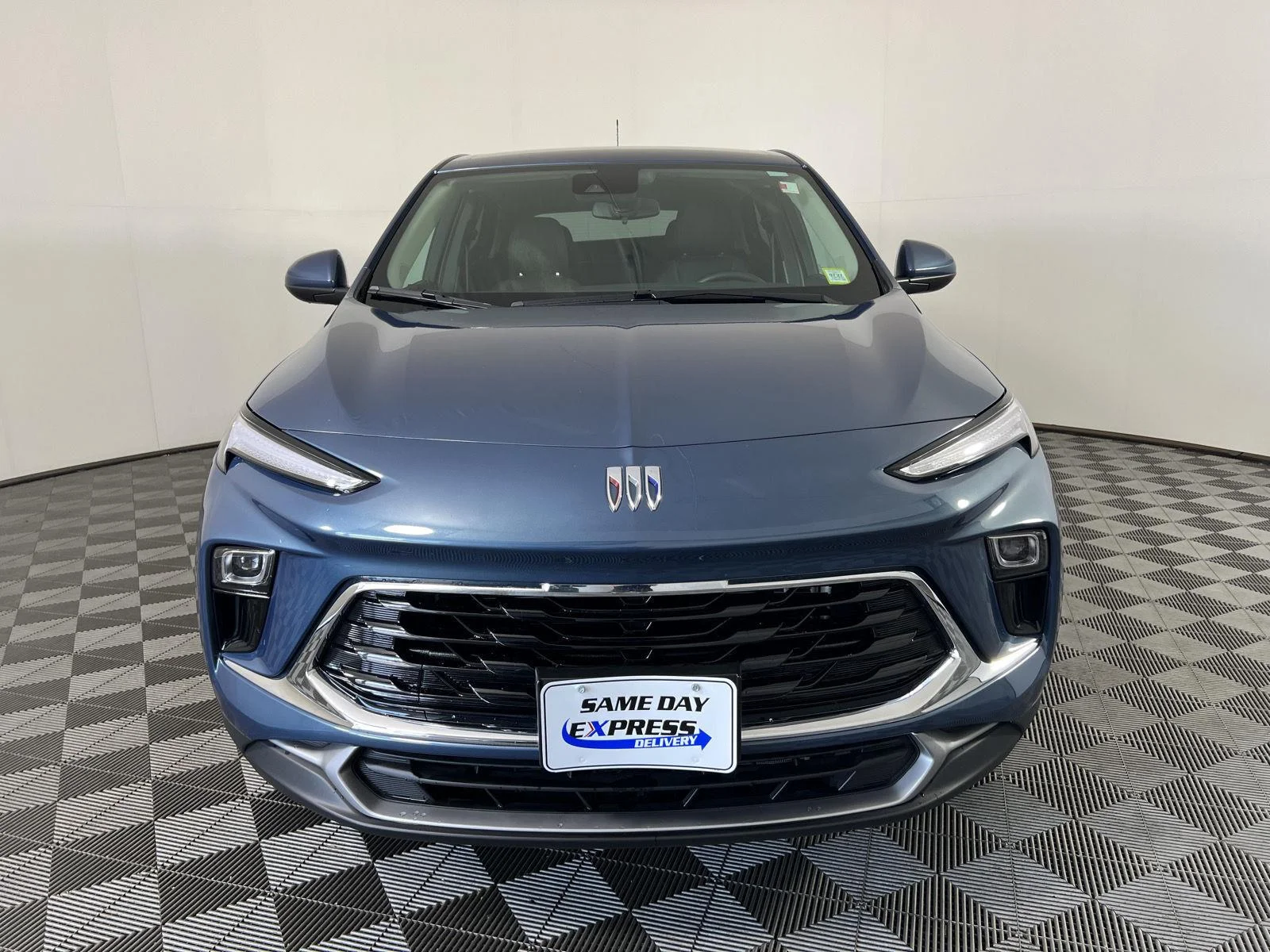 Used 2024 Ocean Blue Metallic Buick Preferred image 27