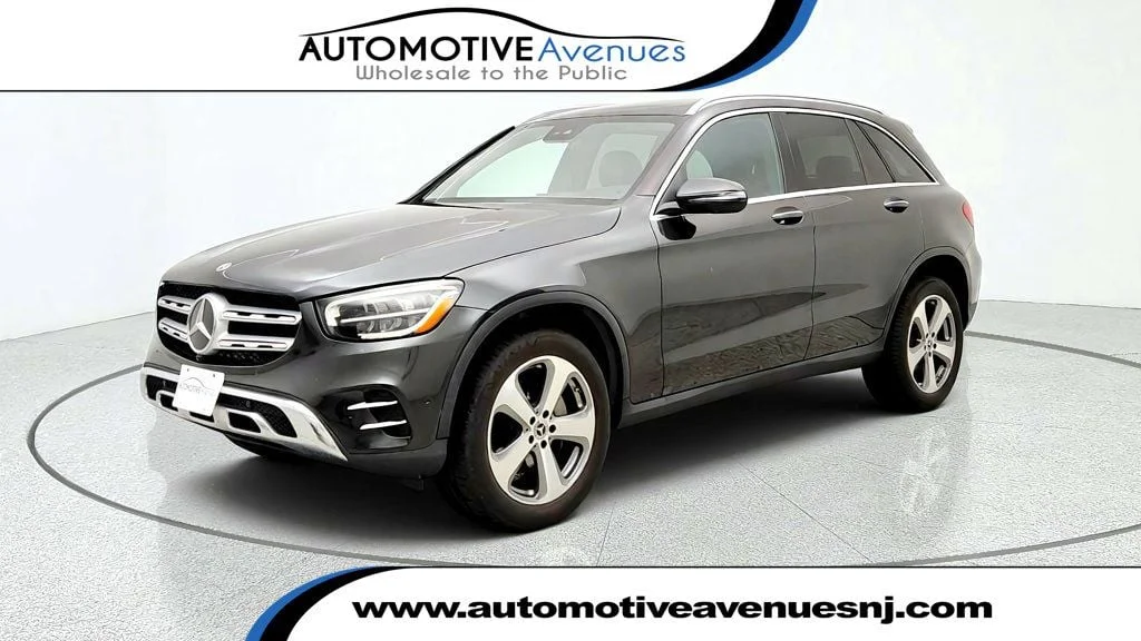 Used 2022 Graphite Grey Metallic Mercedes-Benz GLC 300 SUV image 1