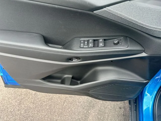 New 2026 Hydro Blue Pearlcoat Jeep Laredo image 15