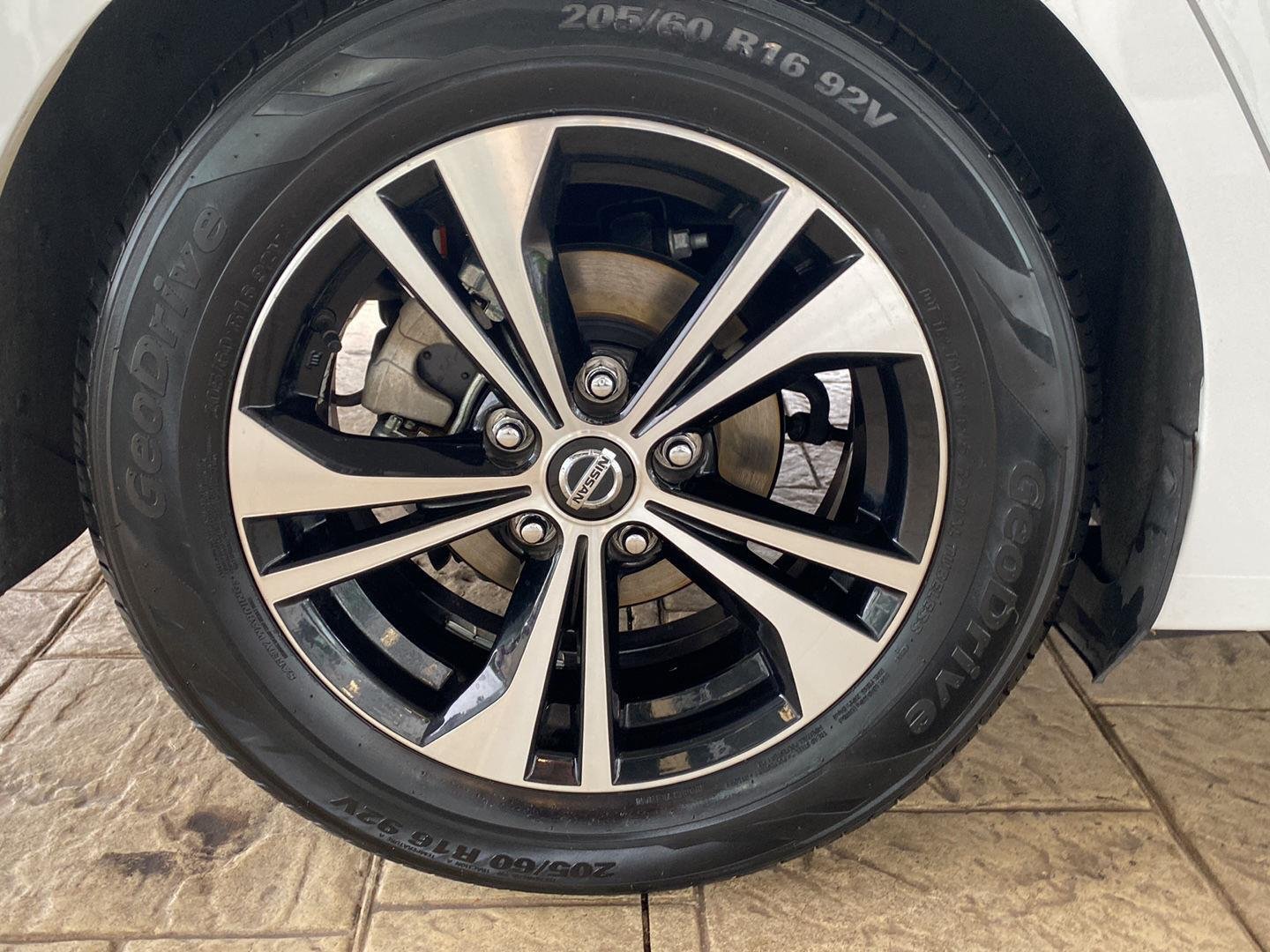 Used 2022 Fresh Powder Nissan SV image 12