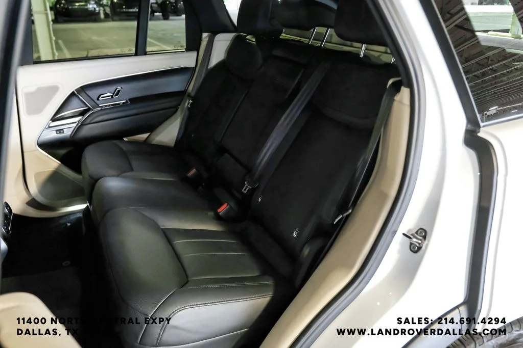 2024 Land Rover Range Rover SE - Photo 37
