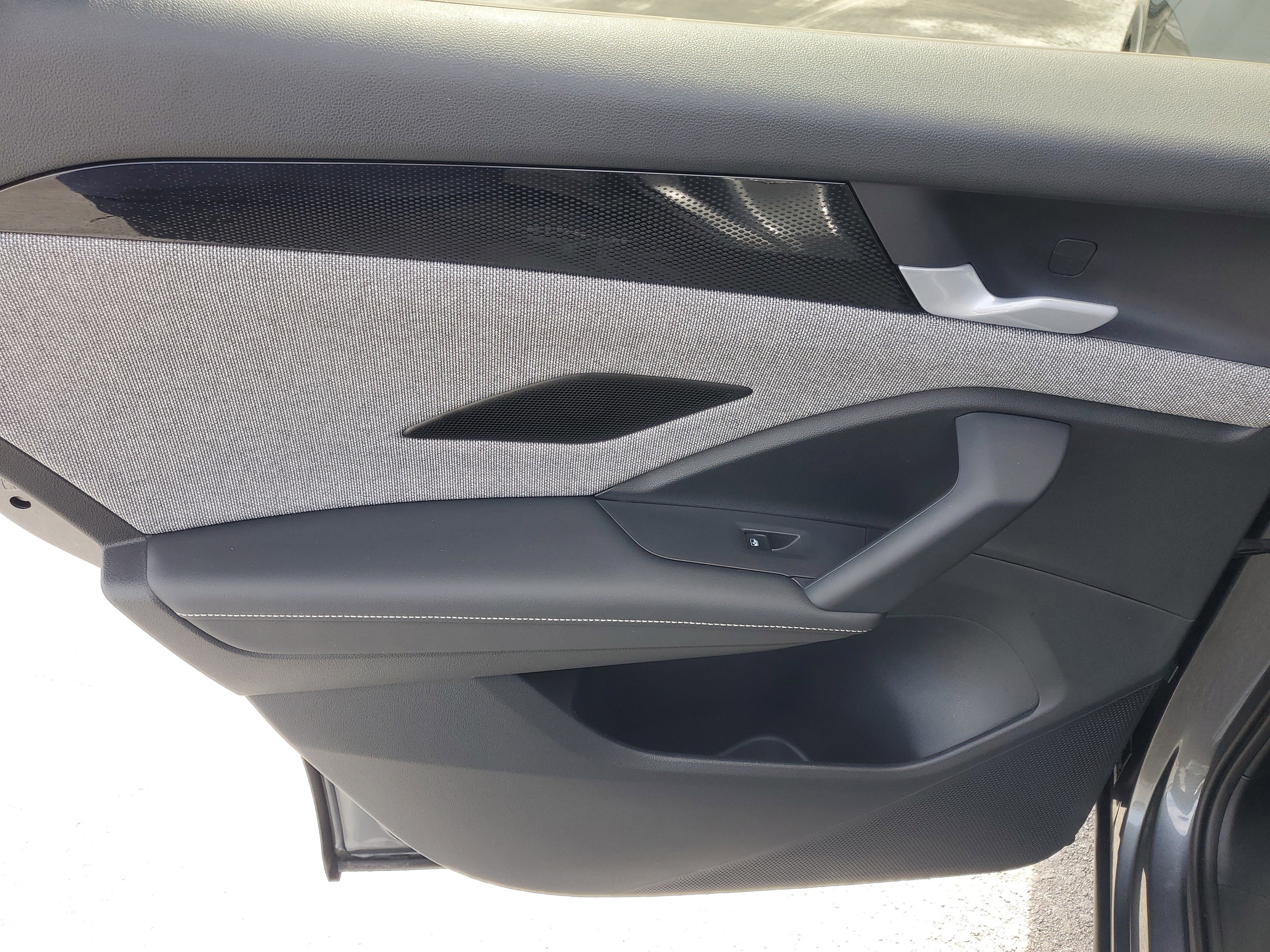 Used 2025 Platinum Gray Metallic Volkswagen S image 13