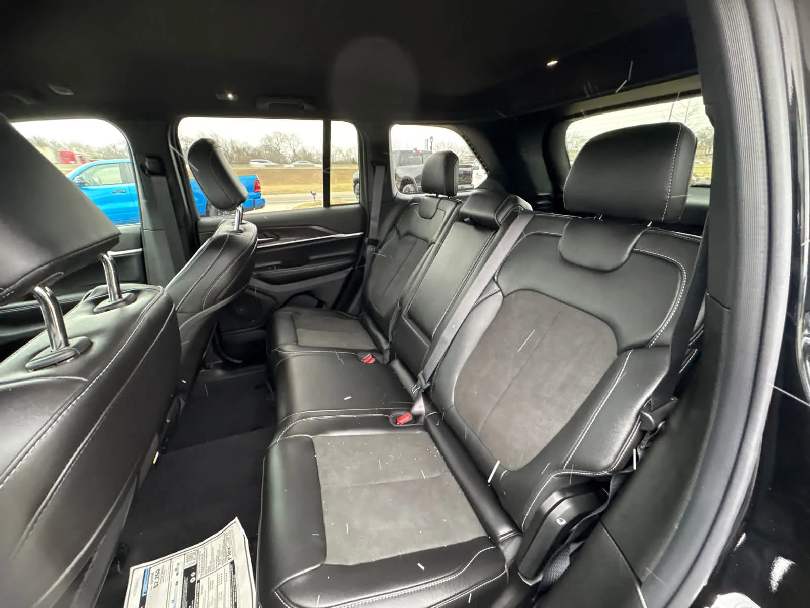 New 2026 Diamond Black Crystal Pearlcoat Jeep Laredo Altitude image 12