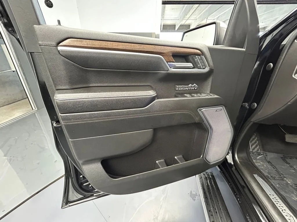 2023 Chevrolet Silverado 1500 High Country - Photo 18