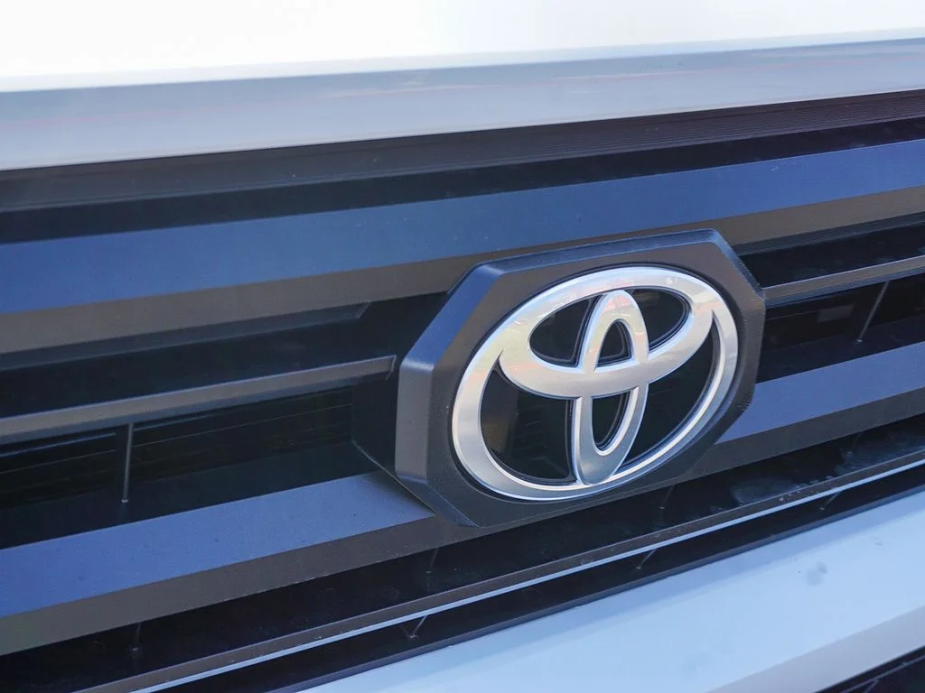 New 2026 Ice Cap Toyota  SR5 image 11