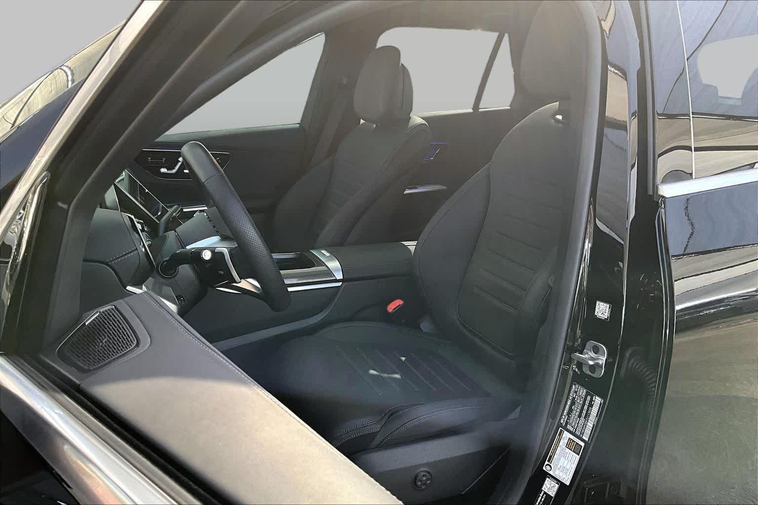 Certified Pre-Owned 2026 Mercedes-Benz GLC 300