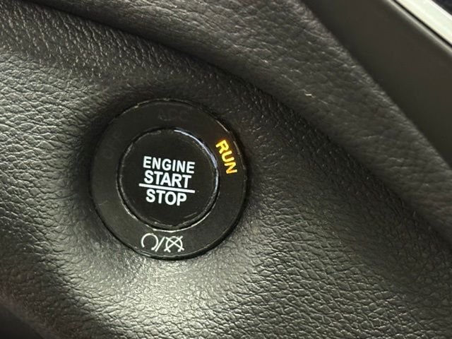 Used 2019 Black Jeep Limited image 23