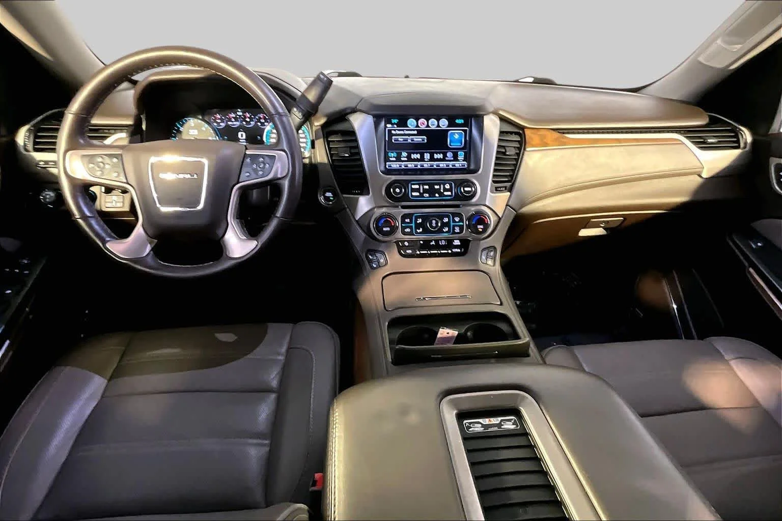 Used 2020 Dark Sapphire Blue Metallic GMC Denali image 16