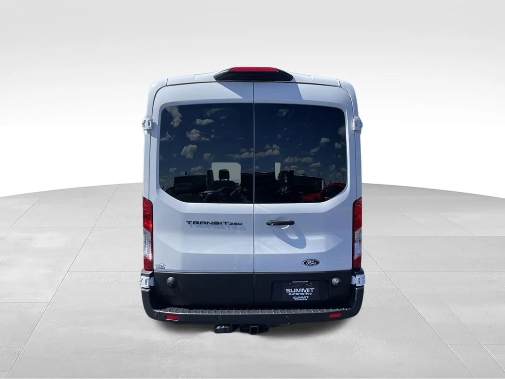 New 2026 Oxford White Ford Cargo Van image 31