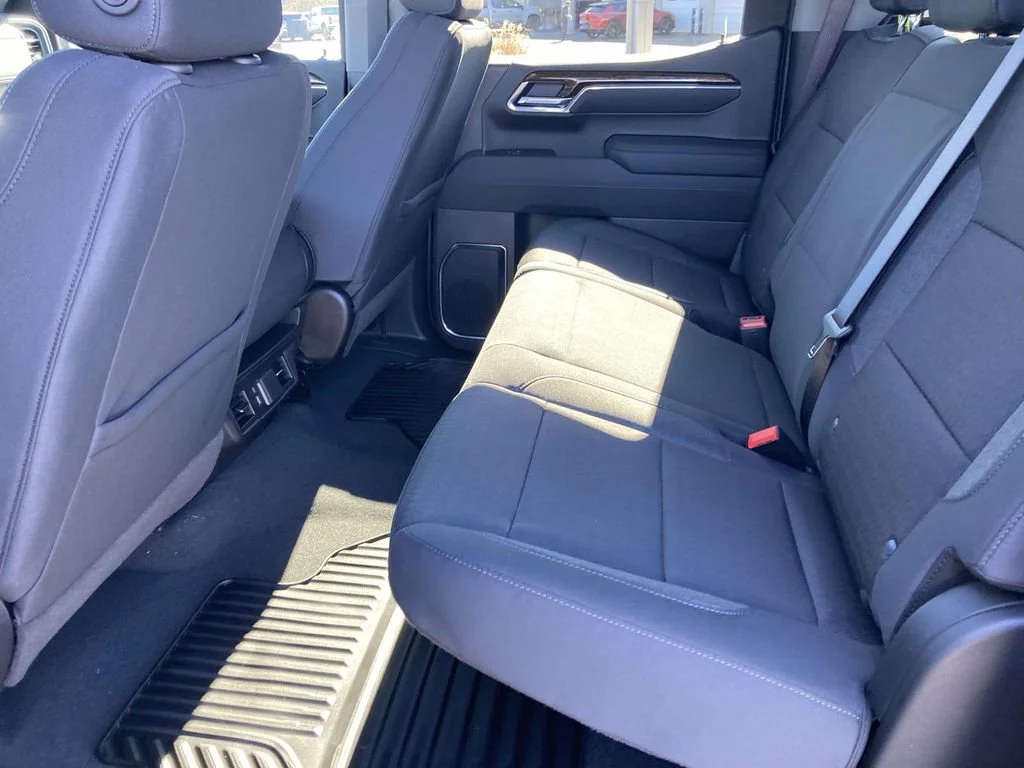 New 2026 Sterling Metallic GMC SLE image 12