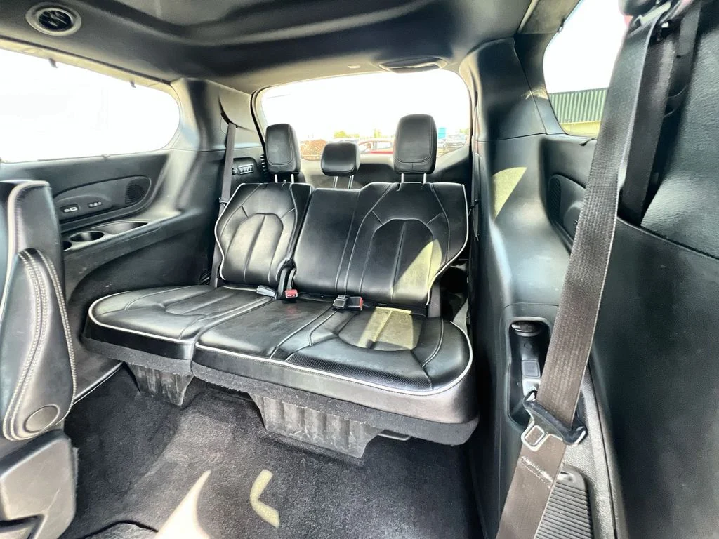 Used 2022 Red Chrysler Limited image 24