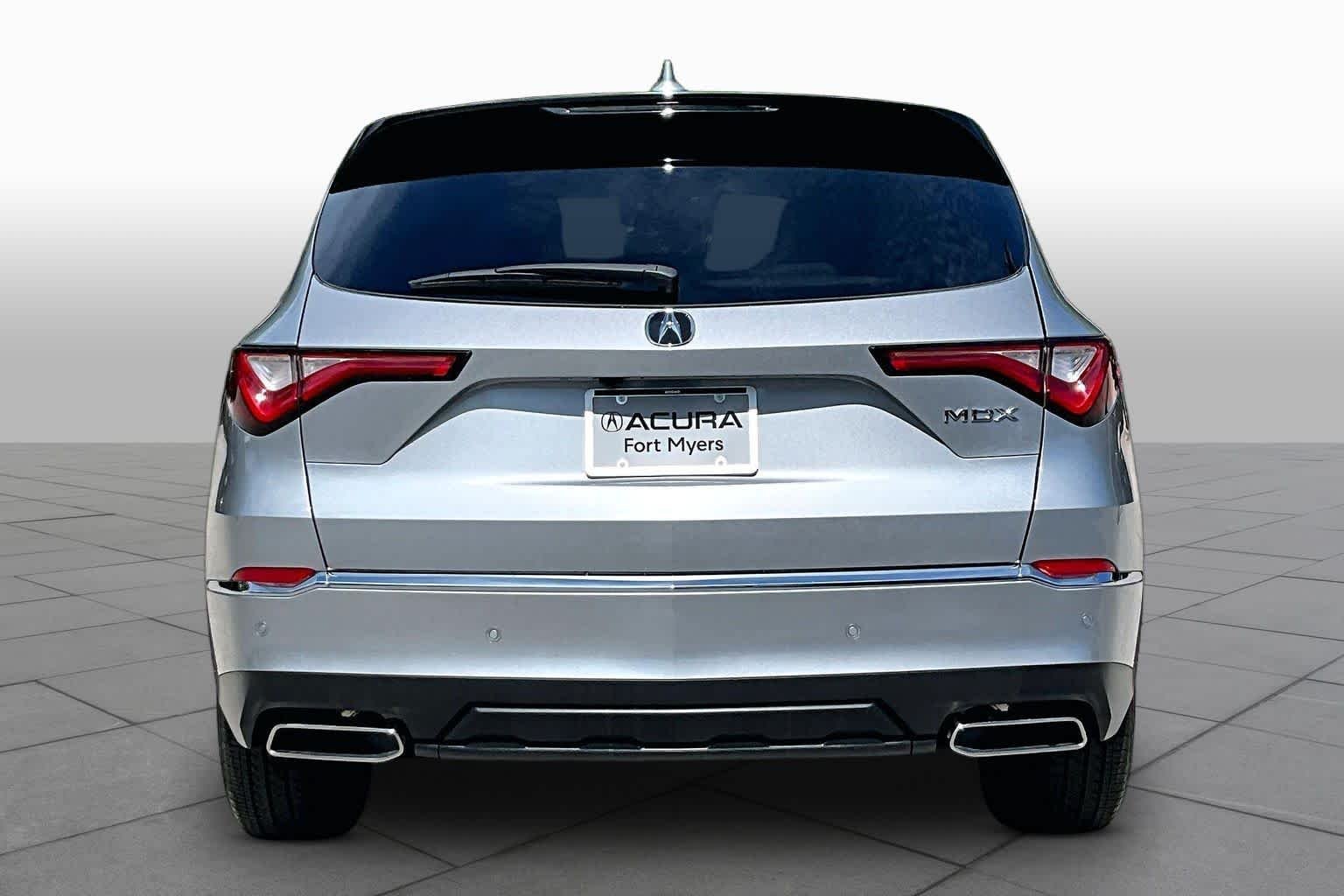 Used 2024 Lunar Silver Metallic Acura w/Technology Package image 5