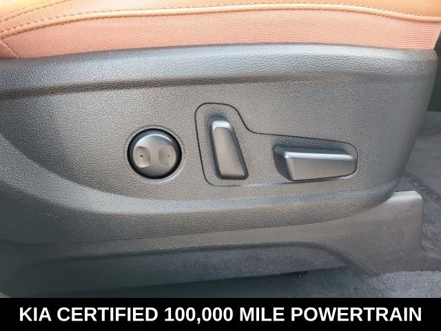 Used 2025 White Kia SX X-Line image 29