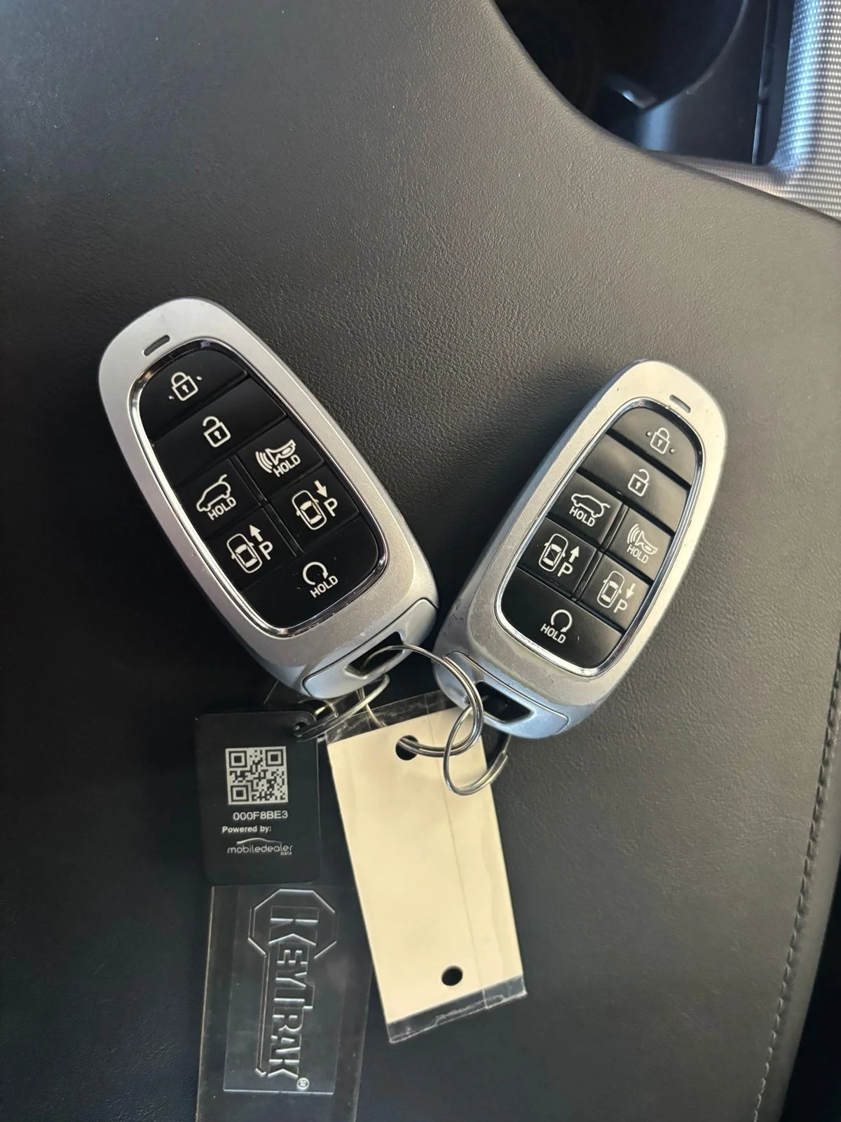 Used 2023 Silver Hyundai Calligraphy image 13
