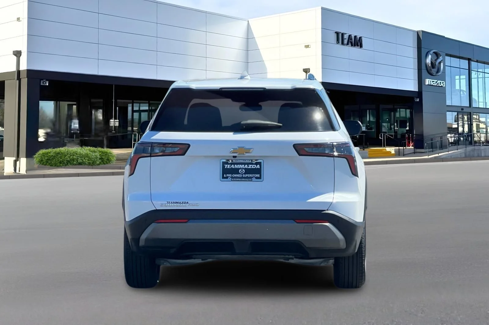 Used 2025 White Chevrolet LT image 5